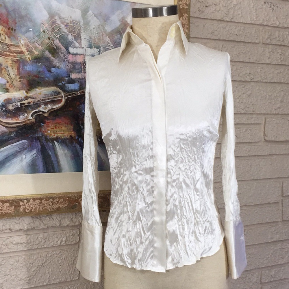 🌹No Tags Crinkle Satin Button Up Front Shirt Top